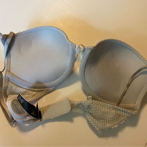 Victoria's Secret Very Sexy gray lace mesh netting Padded Push Up Bra Size 32C - Picture 6 of 10